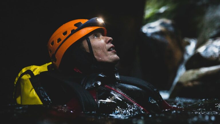 Bilby 400 Headlamp: Powerfully Bright and Rugged Headlamp by Knog on Gadget Flow